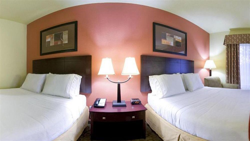 Holiday Inn Express & Suites Alexandria, An Ihg Hotel Εξωτερικό φωτογραφία