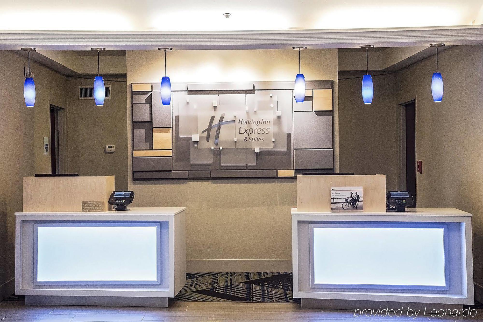 Holiday Inn Express & Suites Alexandria, An Ihg Hotel Εξωτερικό φωτογραφία